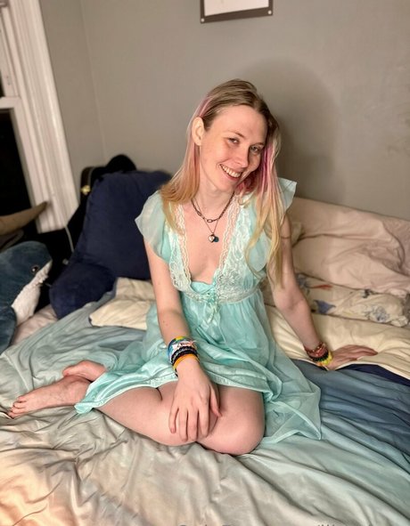 lilymlove ポルノモデル 写真