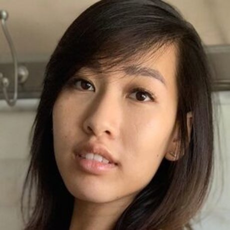 熟女の手コキオンリーファンズ 無料ヌード 写真