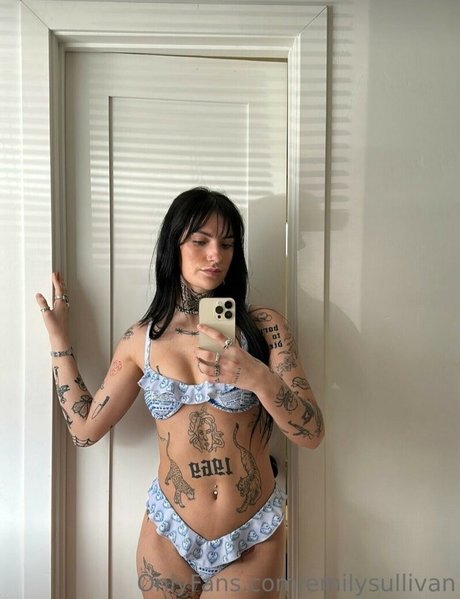 Emilysullivan ヌードモデル ギャラリー