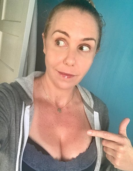 黒人女性のオンリーファンズ HD アーカイブ