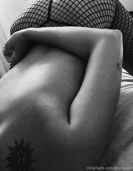 ダブルアナルオンリーファンズ ホットセクシー 画像