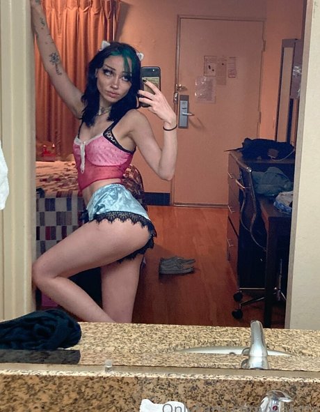 アナルファックオンリーファンズ 無料 写真