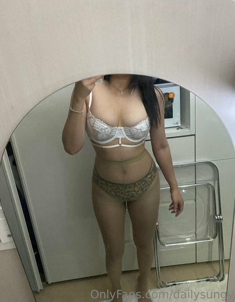 dailysungy かわいいモデル 画像