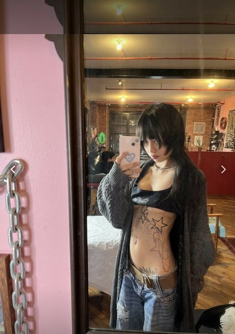 エボニートップオンリーファン セクシーヌード 写真