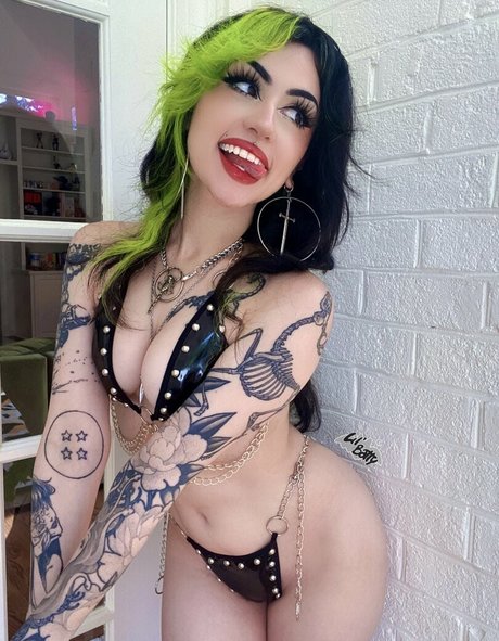 lilbatty かわいいモデル 画像