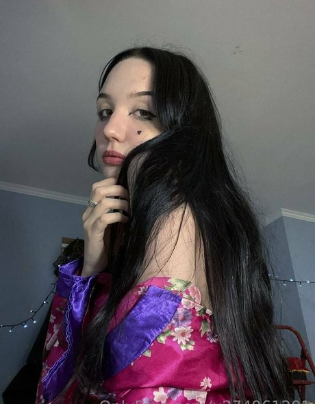 モンスターコックオンリーファンズ ポルノ 画像