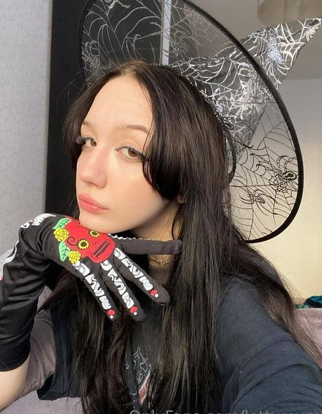 lottymurr 無料女優 画像