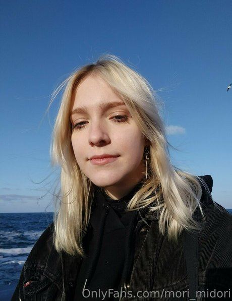 ダウンオンリーファン 無料ポルノ 画像