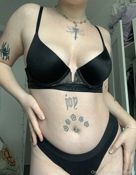 アジアの無料オンリーファンズ 美しいポルノ 写真