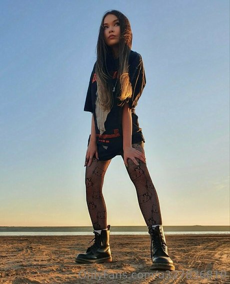 熟女のおっぱいオンリーファンズ アートxxx ギャラリー