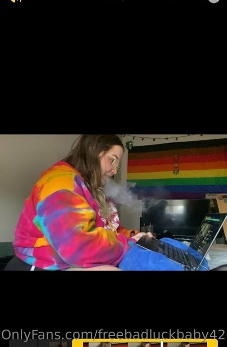 freebadluckbaby420 写真集