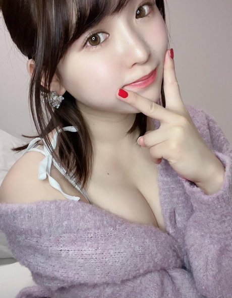 Minami 3s 高品質のポルノスター 画像