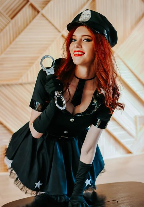 濃厚なヌードオンリーファンズ ヌード 画像