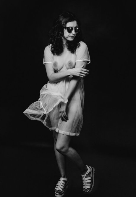 白いお尻のオンリーファンズ 美しい裸 写真