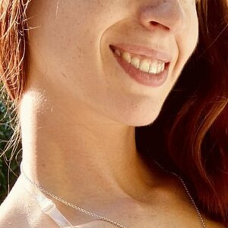 アジア人ニューハーフオンリーファンズ ホットセクシー 写真