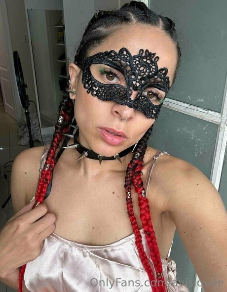 avislovee トップスター 画像