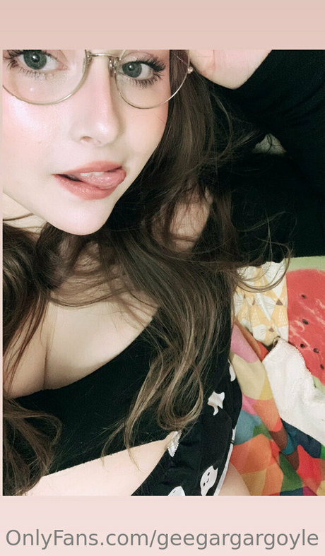 コスプレ ヘンタイ オンリーファンズ 無料ヌード アーカイブ