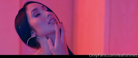 leahshines アートモデル 画像