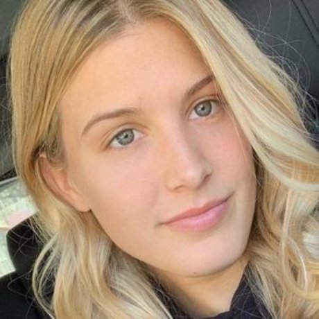 Genie Bouchard ポルノスター パーフェクト 写真