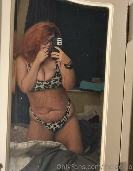 indiadino ホット女優 写真