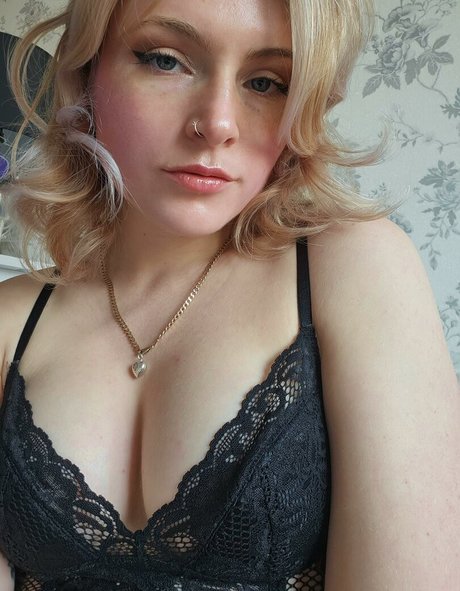 hornyismyunicorn スター xxx 写真