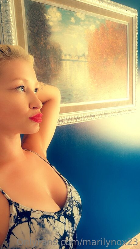 Marilynox23 セクシー女優 画像