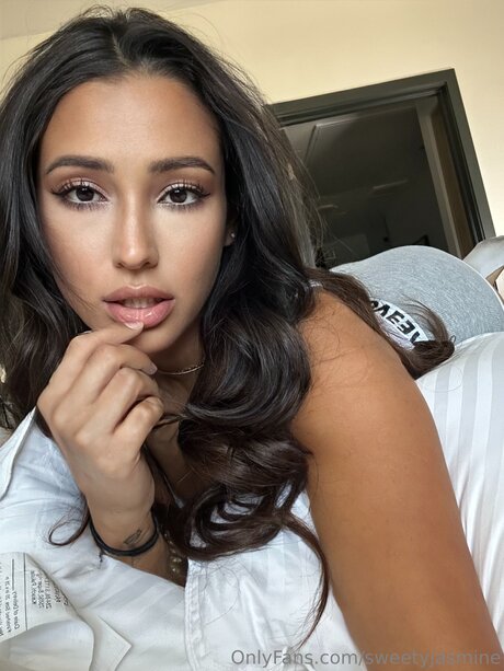 Sweetyjasmine かわいいポルノスター 写真