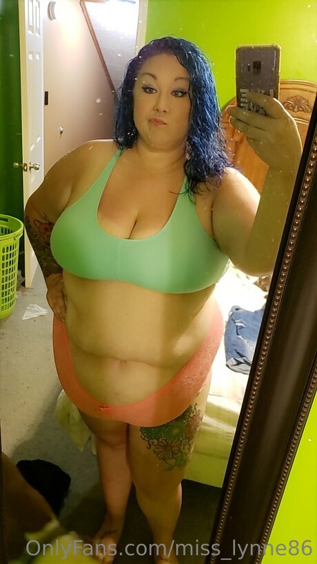 Miss Lynne86 高品質モデル 写真