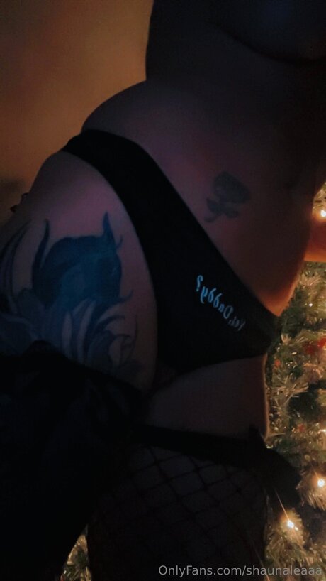 Shaunaleaaa モデル 画像