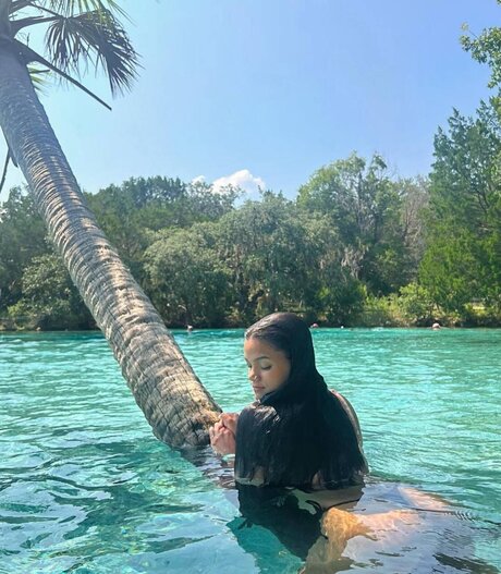 Drbabyjazfree 裸のモデル 写真