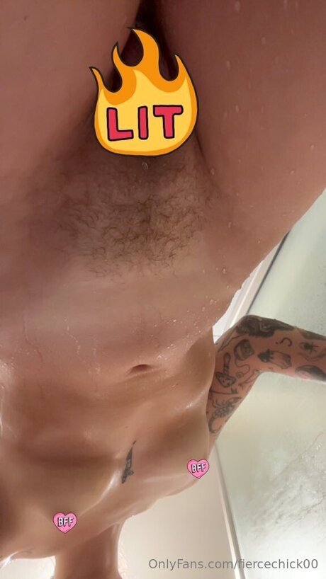 Fiercechick00 美しいポルノスター 写真