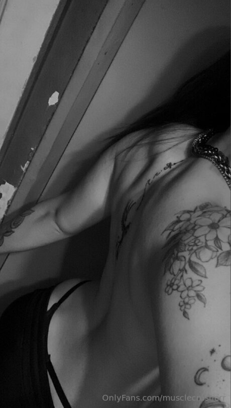 Musclequeezerr ポルノスター 画像