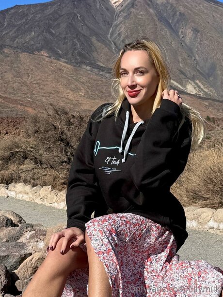 Lillymilk 完璧な女優 画像