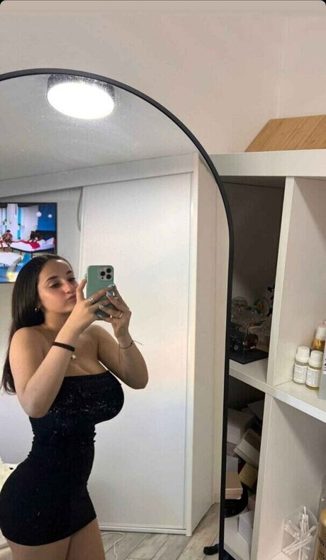 Pelegsaar かわいいポルノスター 画像