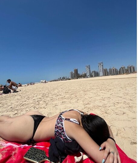 Pelegsaar 素敵なモデル 写真