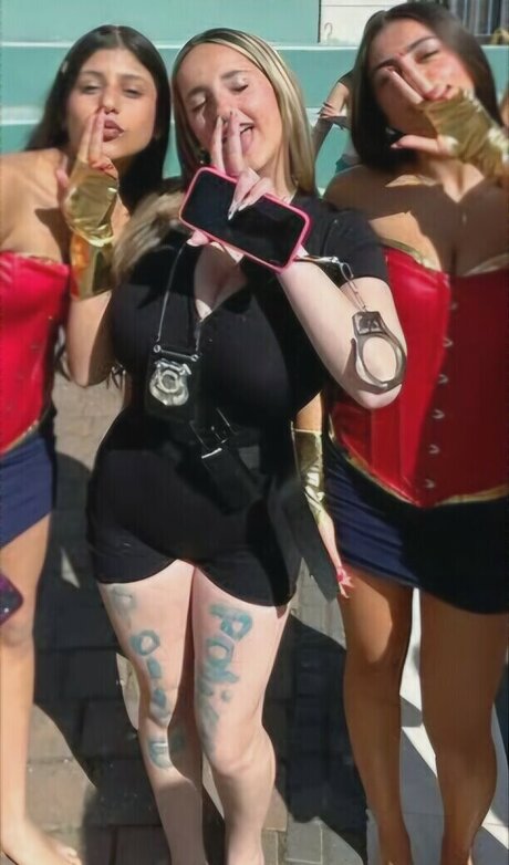 Pelegsaar ポルノスター ホット 画像