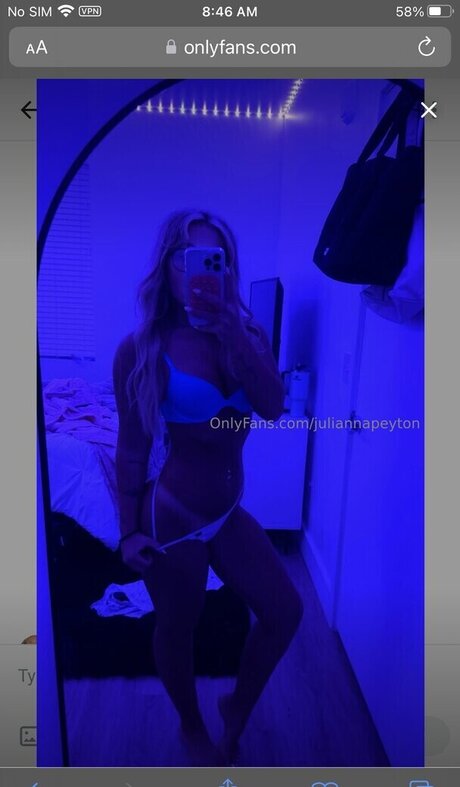 Lexii violett ポルノ女優 画像