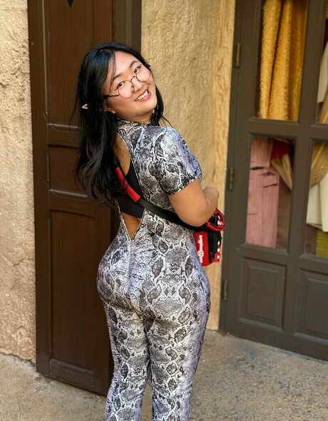 角質の女の子オンリーファンズ えろた ギャラリー