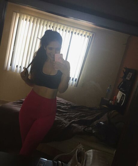 美しいベイビーオンリーファンズ 無料ヌード 写真