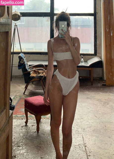 コスプレ フェムボーイ オンリーファンズ エロ 画像