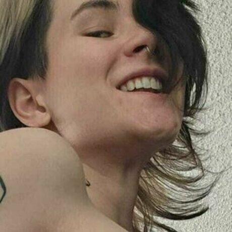 ブロンドのお尻オンリーファンズ 無料ヌード アーカイブ