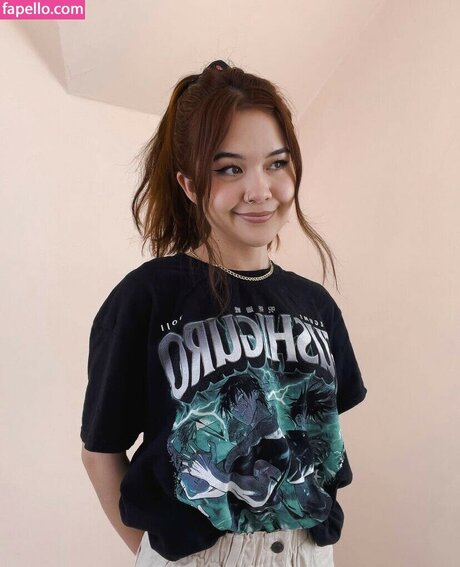 バン・オンリーファンズ ヌード 画像