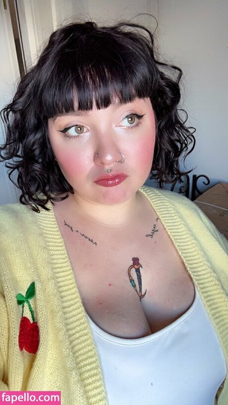 ヌード妻オンリーファンズ 素敵 画像