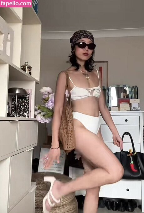 _liullland ポルノスター トップ 写真