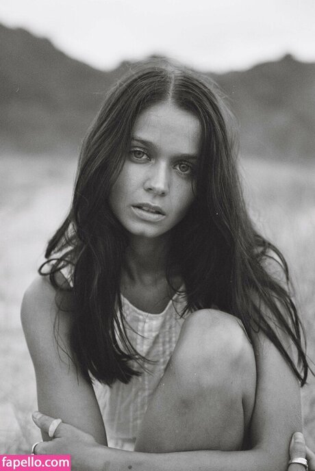 Chloe Campbell 高品質のポルノスター 画像