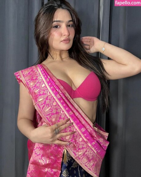 スパンキングオンリーファンズ 美しいヌード 写真