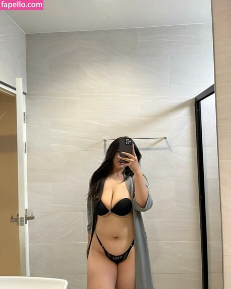 Pop phakhawan トップモデル 画像