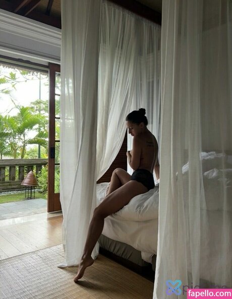 Alice Mamonova スター xxx ギャラリー