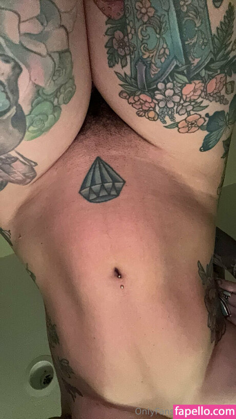 Risa Marie 裸の女優 画像