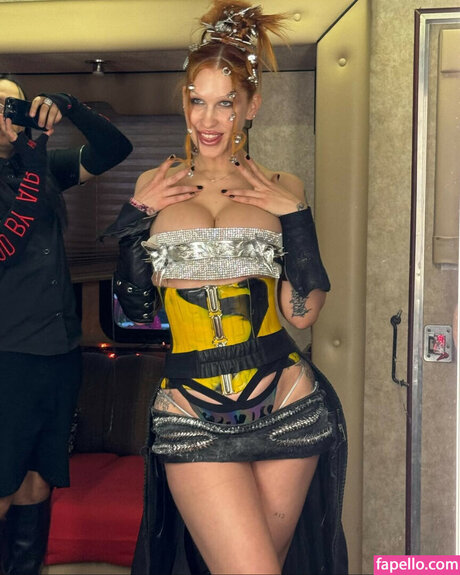 Eartheater 最高の女優 写真